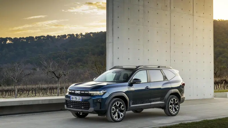 Dacia Bigster GPL 4x4, Pro e Contro | 1.500 km di autonomia e consumi da utilitaria, ecco quanto costa davvero (VIDEO)