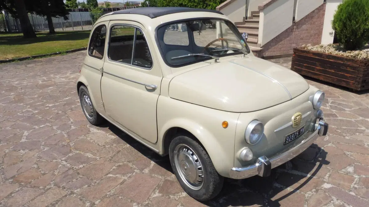 Fiat 500 D d'epoca a Mantova (5)