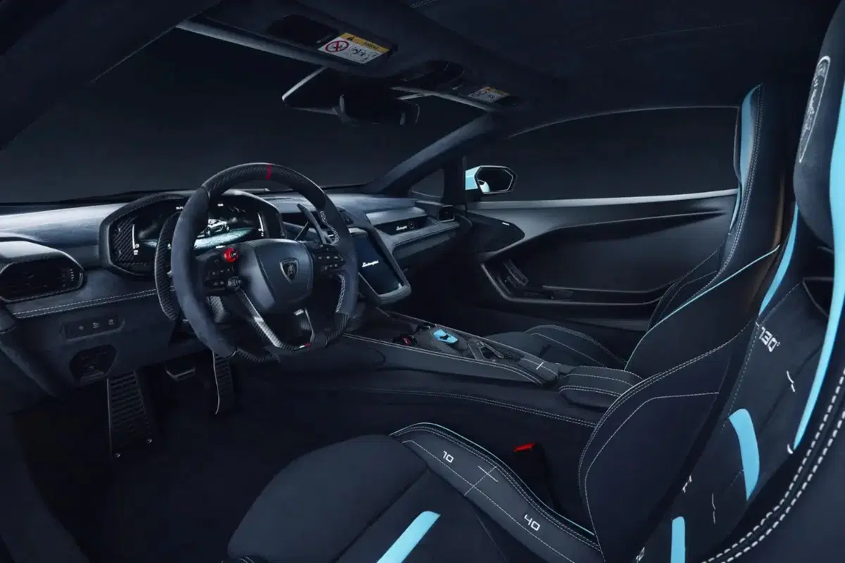 Lamborghini Temerario Ad Personam: la supercar diventa un'opera d'arte grazie all'alta sartoria italiana