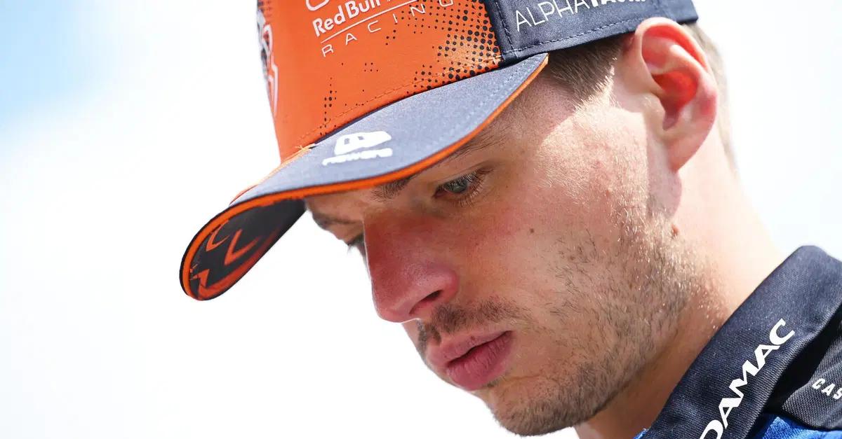 F1, &ldquo;Non voglio dire s&igrave; o no&rdquo;: Verstappen rompe il silenzio sul futuro e fa tremare la Red Bull a Spa