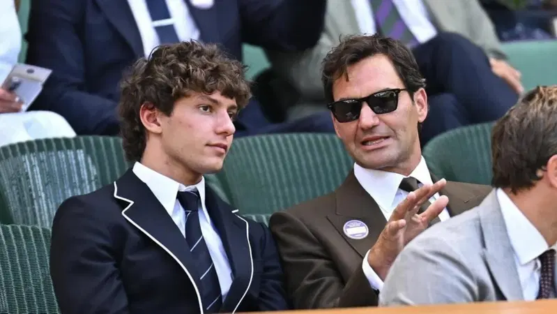 F1, &ldquo;Mi ha detto di fare cos&igrave;&rdquo;: il retroscena di Kimi Antonelli a Wimbledon sul consiglio di Federer