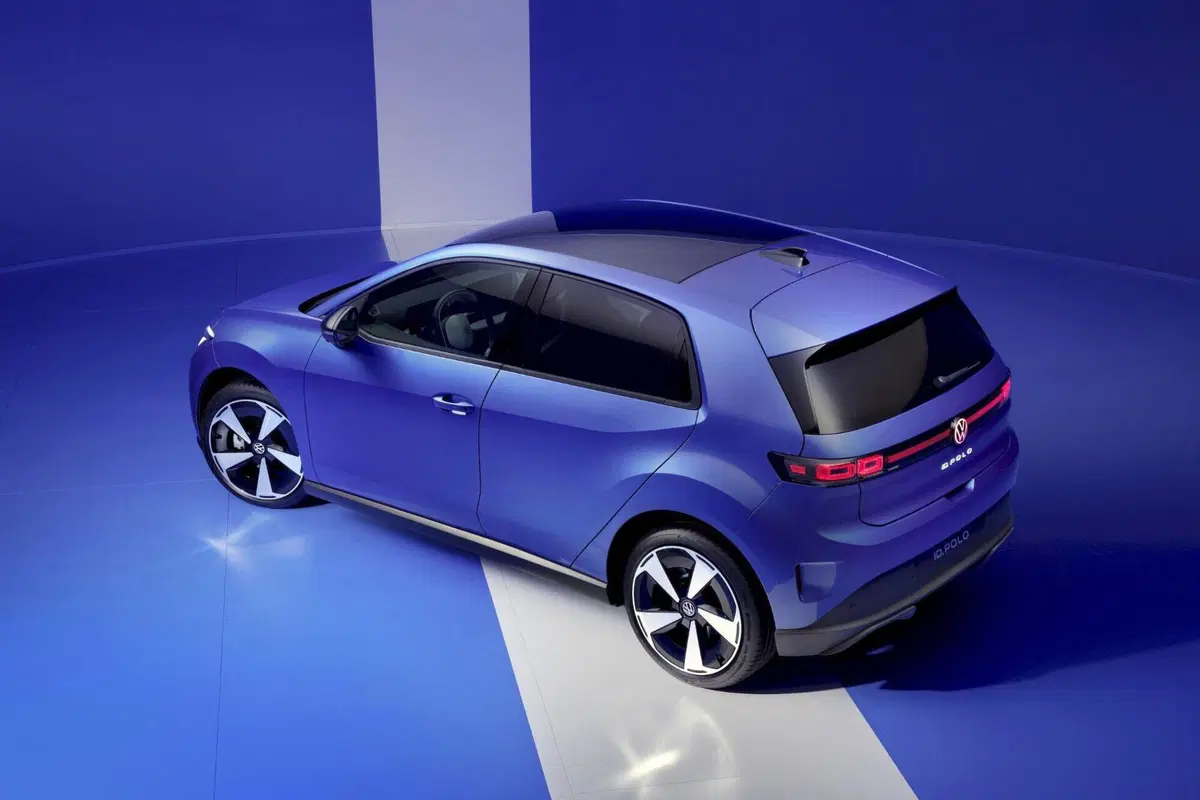 Volkswagen ID. Polo, la batteria si fa più piccola e il prezzo scende sotto i 25.000 euro (3)