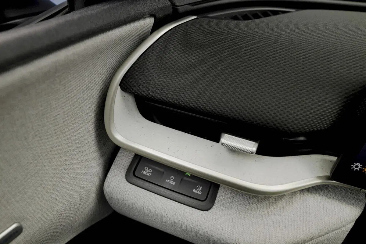 Volkswagen ID. Polo, la batteria si fa più piccola e il prezzo scende sotto i 25.000 euro (13)