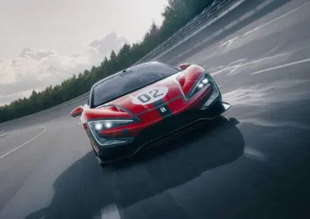 BYD, 496 km/h non bastano ancora: la Yangwang U9 torna in pista per superare quota 500