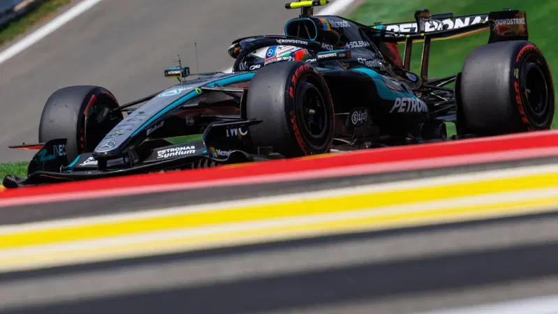 F1, Spa incorona Antonelli: sesta pole in dieci GP, Verstappen a tre decimi e Ferrari in terza fila