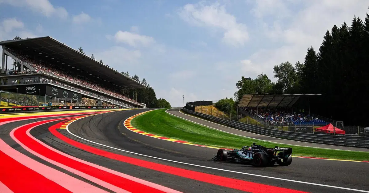 F1. Continuit&agrave; e naturalezza: cos&igrave; Andrea Kimi Antonelli supera l'esame della pole di Spa. Ferrari? Mancato il suo lato migliore