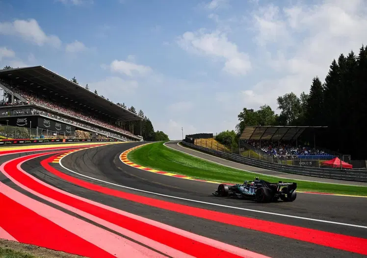 F1. Continuità e naturalezza: così Andrea Kimi Antonelli supera l'esame della pole di Spa. Ferrari? Mancato il suo lato migliore