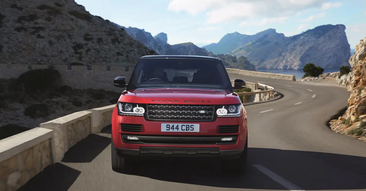 Range Rover 2017, la Regina si aggiorna nel segno della tecnologia più sfrenata (6)