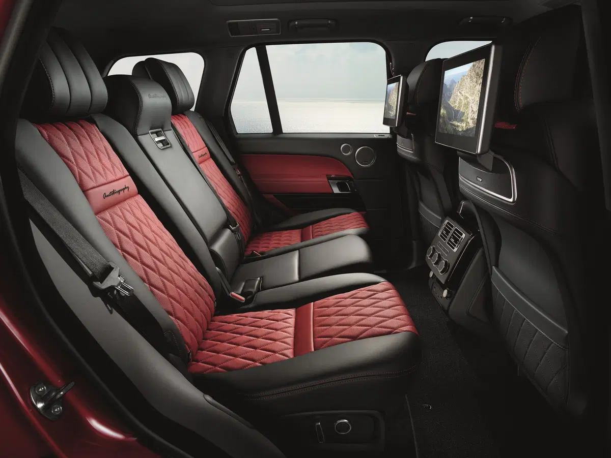 Range Rover 2017, la Regina si aggiorna nel segno della tecnologia più sfrenata (9)