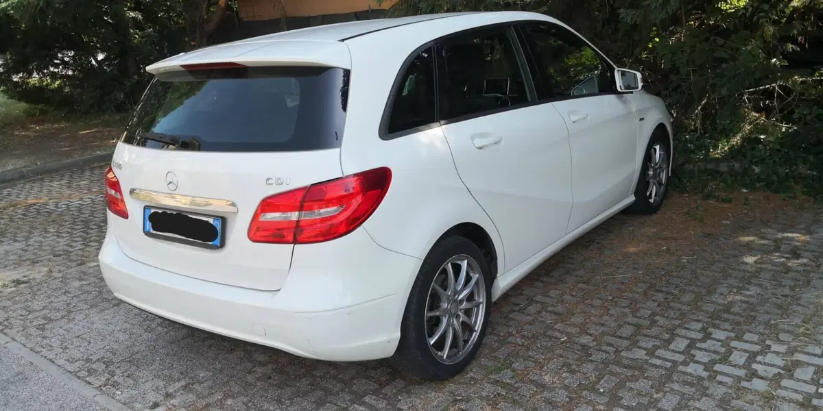 Mercedes-Benz Classe B usata a Bologna (2)