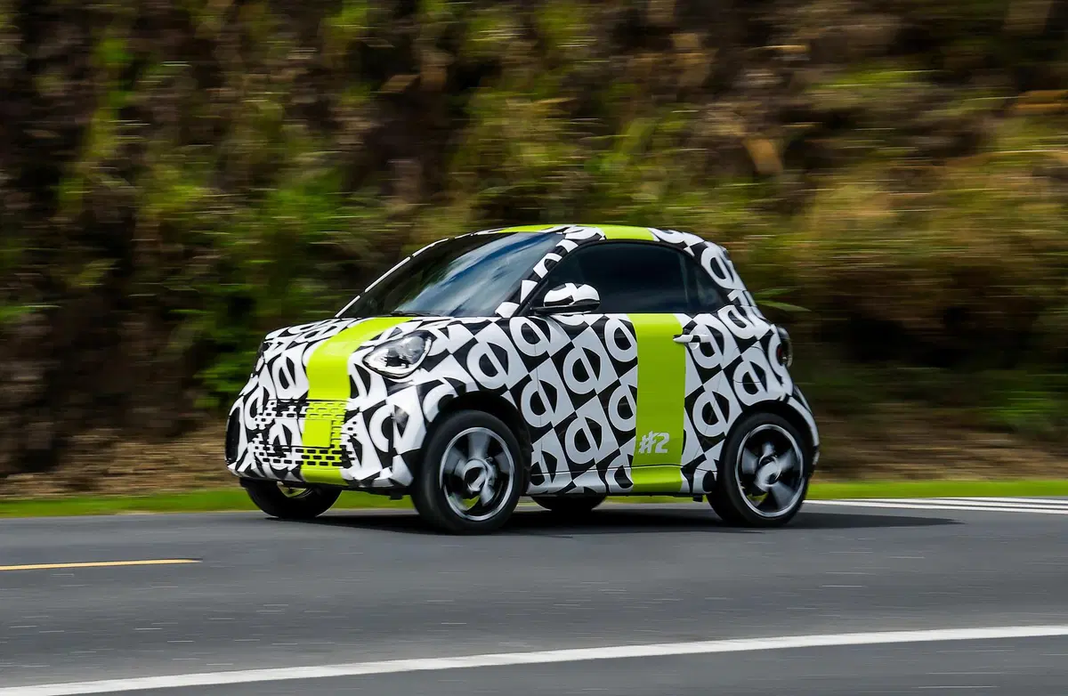 Verso il Salone di Parigi: la nuova smart #2 elettrica affronta i test globali prima del debutto