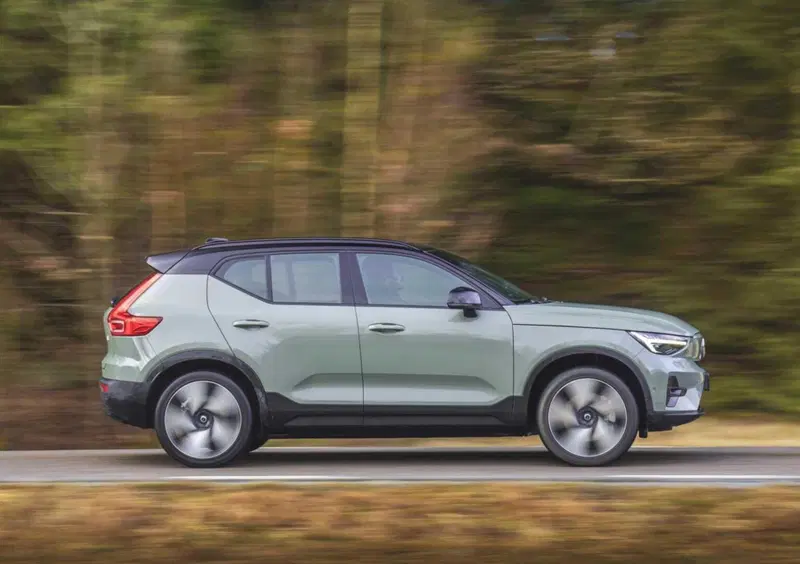 VOLVO Veicoli Commerciali EX40 (6)