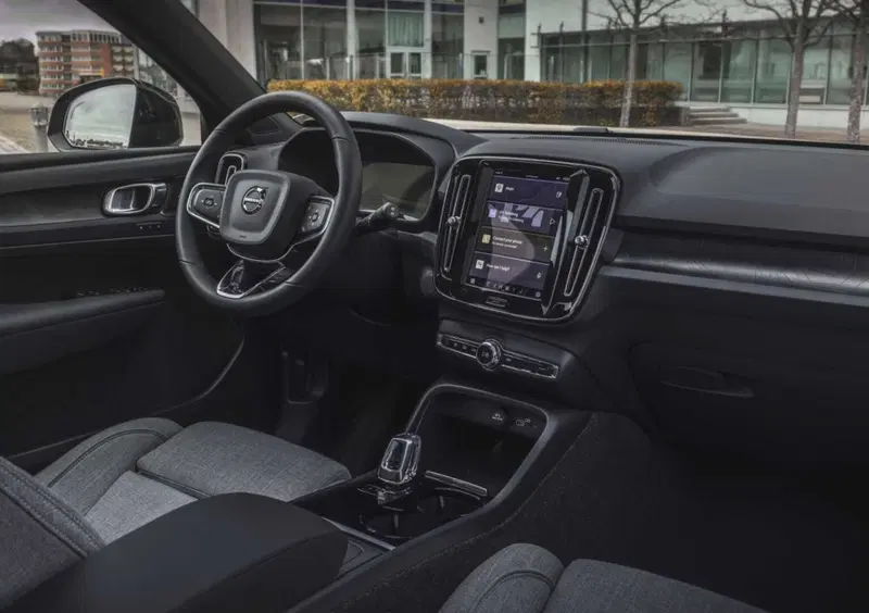 VOLVO Veicoli Commerciali EX40 (9)