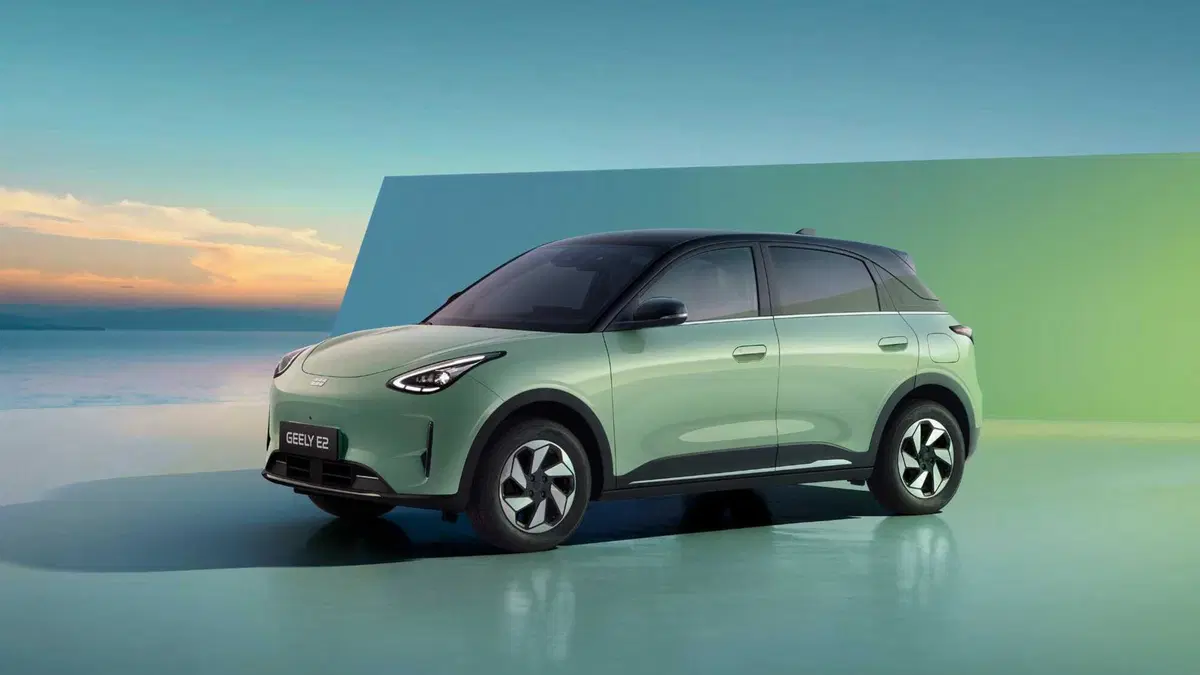 Geely E2 (2)