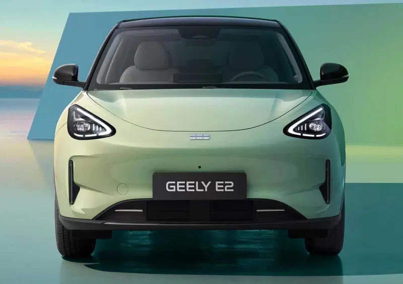 Geely E2 (4)