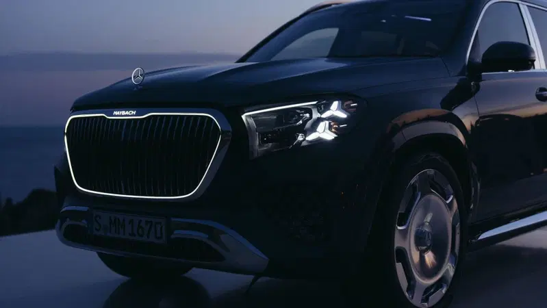  Maybach GLS, l'incubo peggiore di Rolls-Royce ha finalmente un volto