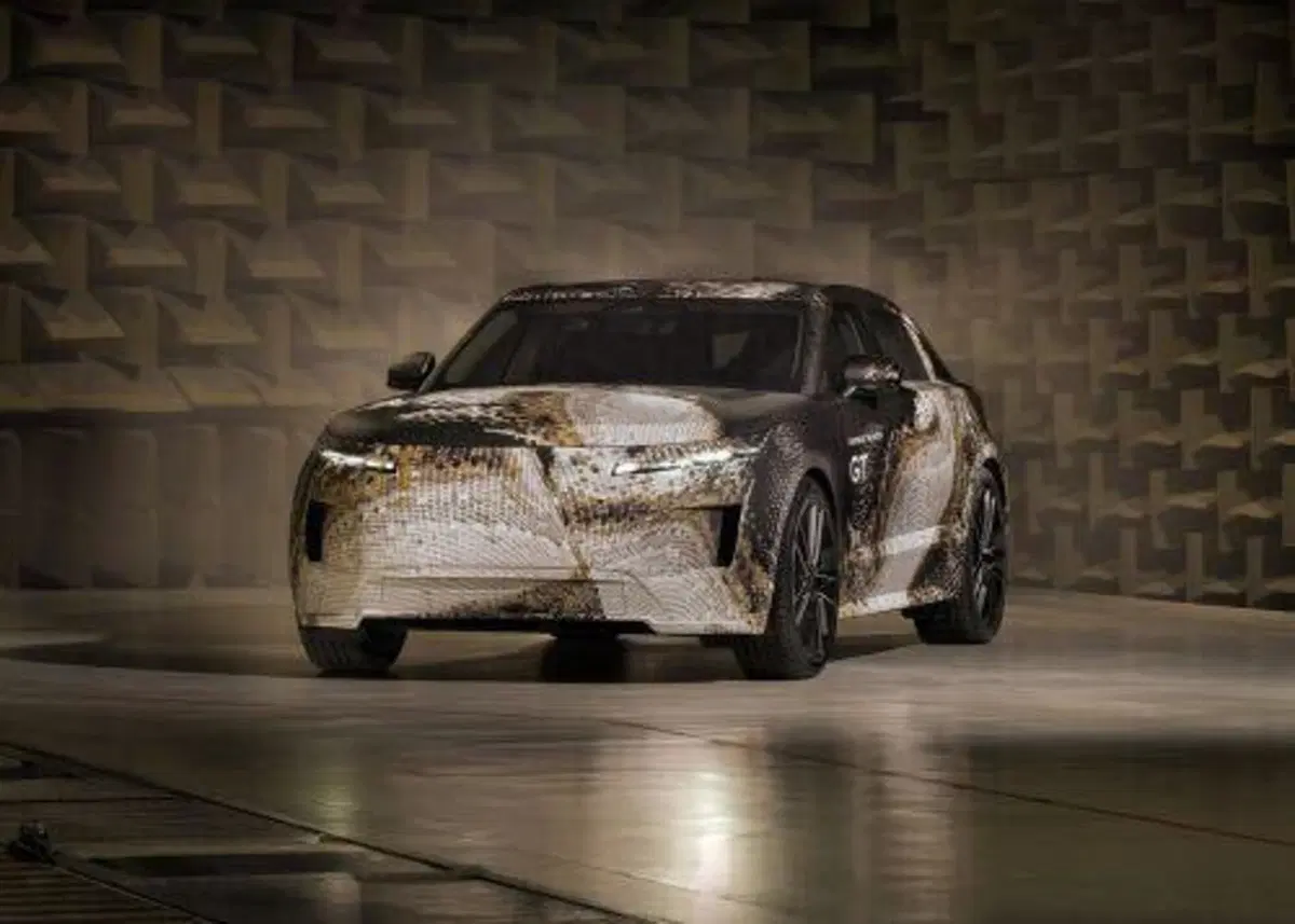 Range Rover GT: svelata la quinta anima della famiglia, debutta la nuova gran turismo elettrica del marchio (4)