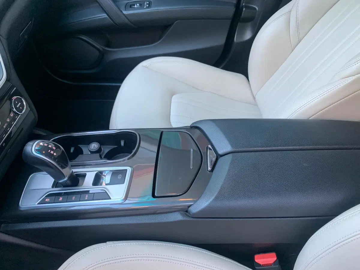 Maserati Ghibli usata a Milano (14)