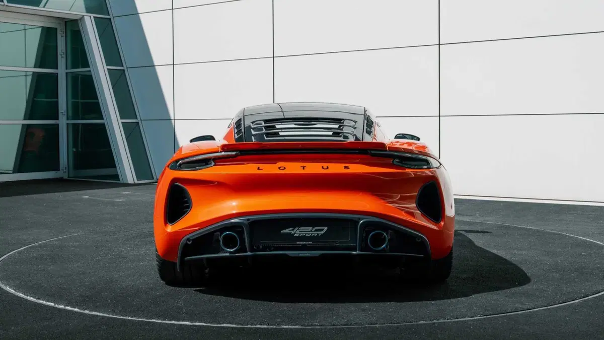 Lotus Emira 2.0 420 Sport dct (4)