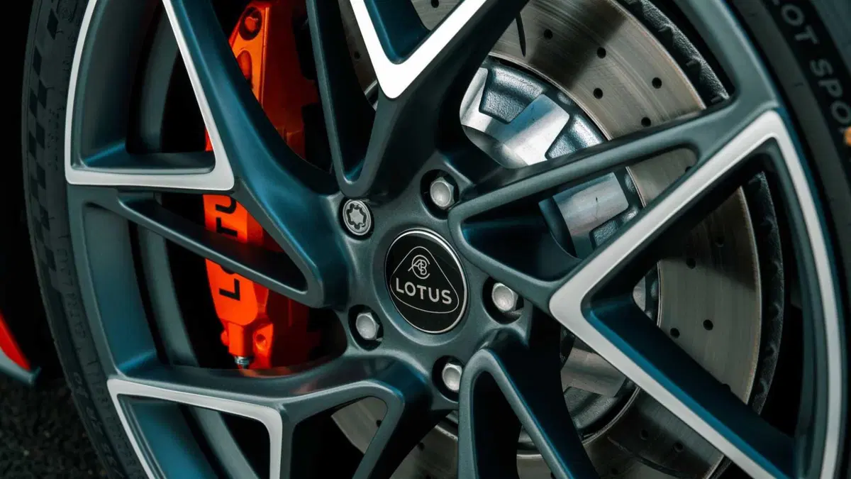 Lotus Emira 2.0 420 Sport dct (12)