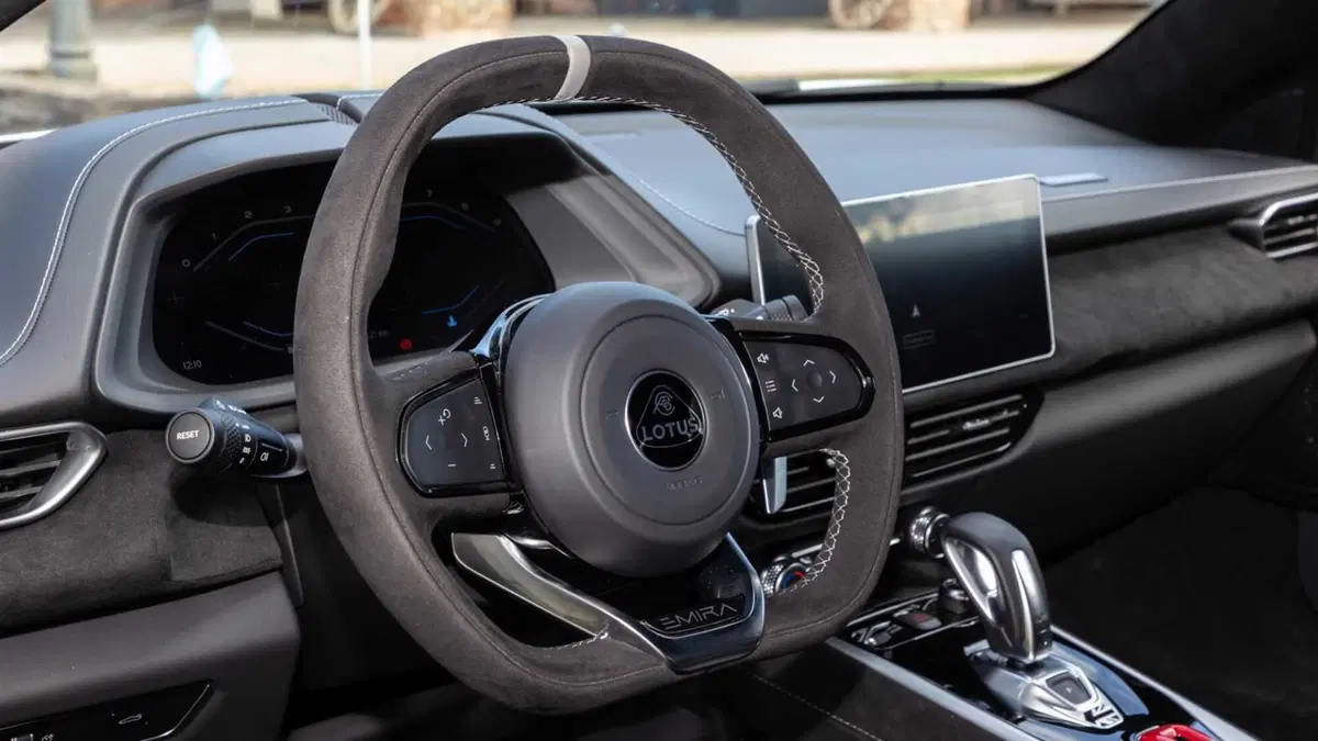 Lotus Emira 2.0 turbo SE 406cv dct (6)