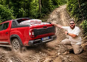 Maxus T60, la prova: con 625 kg nel cassone supera una salita al 30% [VIDEO]