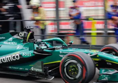 F1. I vecchi telai? Ve li vendo a un buon prezzo: Krack scherza in Ungheria, ma l'Aston Martin fa sul serio con la nuova AMR26-B