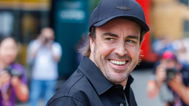 F1. "Non conta la competitivit&agrave; della squadra, ma se la F1 mi d&agrave; ancora l'adrenalina di cui ho bisogno": Alonso spiazza tutti in Ungheria al debutto della nuova AMR26 