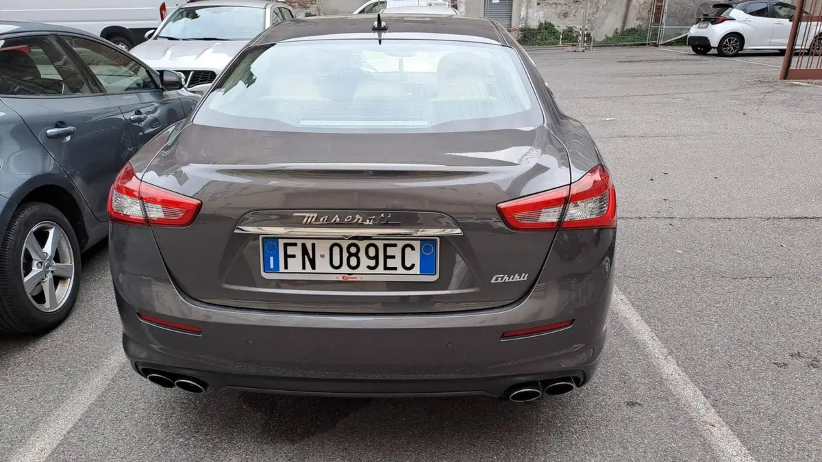 Maserati Ghibli usata a Torino (7)