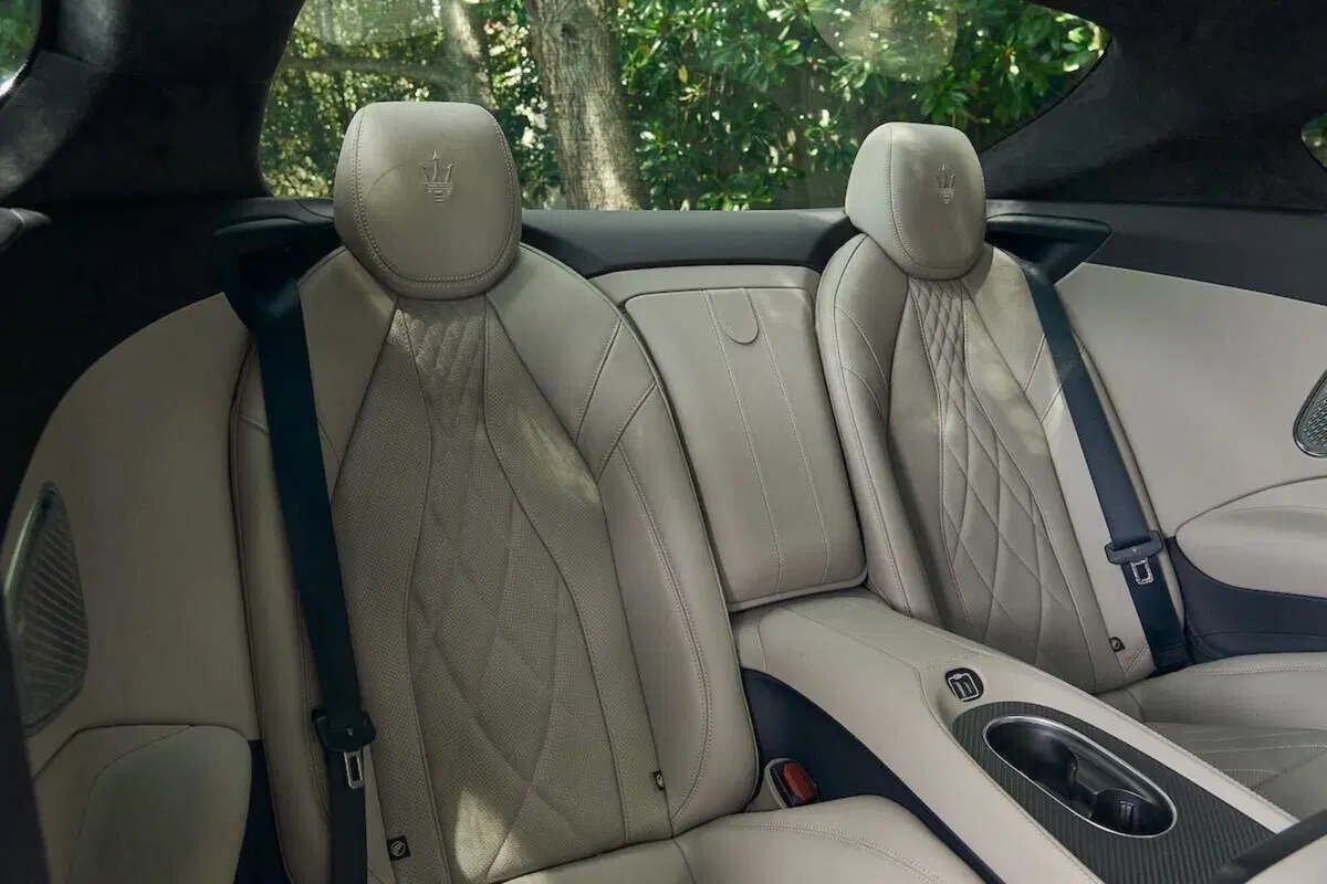 Maserati GranTurismo e GranCabrio MY27: la nuova era del Tridente tra tradizione e elettrificazione (5)