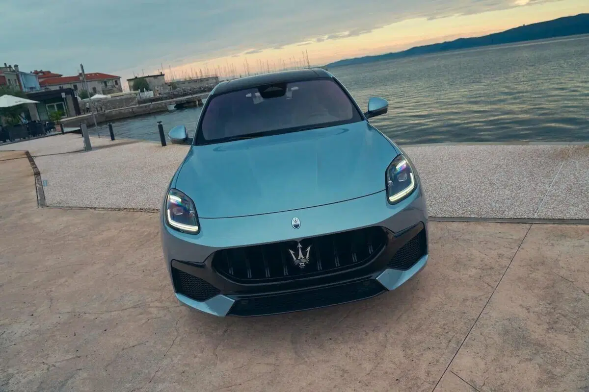 Maserati Grecale MY27: il D-SUV del Tridente si rinnova tra V6 da 390 CV, tecnologia e nuovi prezzi