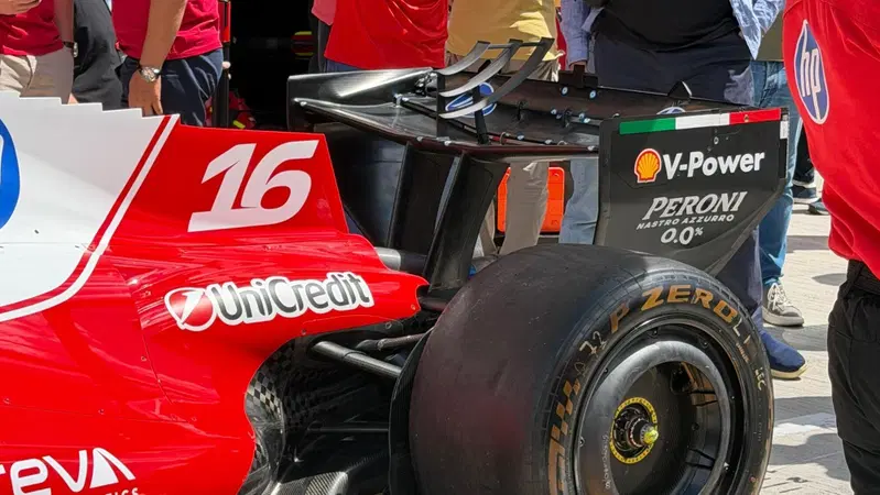 F1, Ferrari cala l'asso all'Hungaroring: ecco le novit&agrave; dell'ala posteriore per dominare al GP d'Ungheria 2026