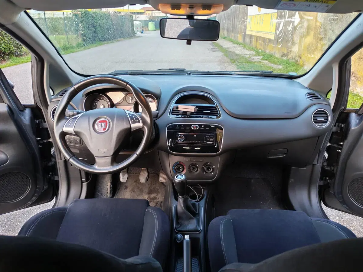 Fiat Punto usata a Verona (6)