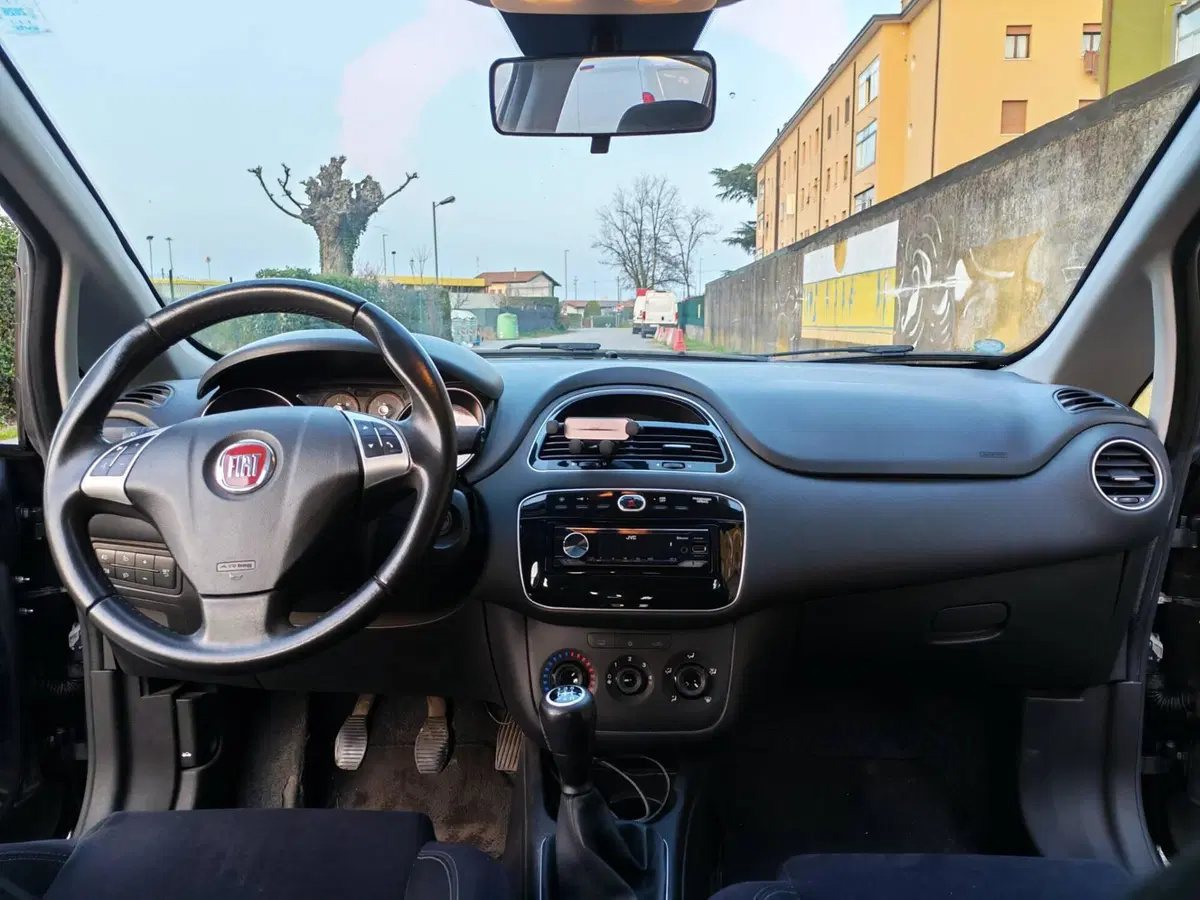 Fiat Punto usata a Verona (7)
