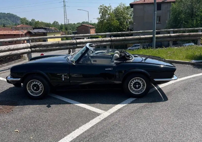 Triumph Spitfire d'epoca del 1981 a Alzano Lombardo