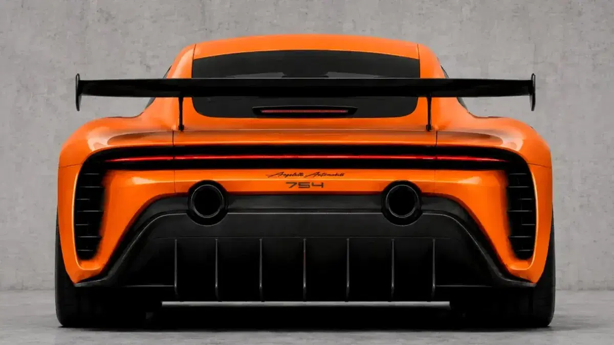 La Porsche 911 che non ti aspetti: motore centrale, 800 CV e solo 1.100 kg (11)