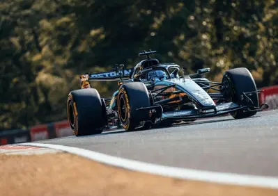 F1. Acqua sulle gomme e temperature crollate: il dramma di Russell nel Q3. Cambio motore in arrivo per la gara in Ungheria?