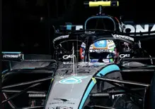 F1. Ferrari e McLaren volano con i nuovi pezzi, noi fermi da tempo: la verità di Antonelli sulla Mercedes in qualifica in Ungheria. E arriva anche la penalità