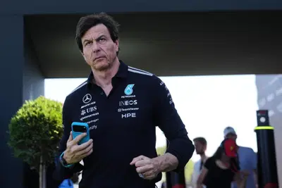 F1. "I piloti promossi, la squadra no": Wolff punge la Mercedes su affidabilit&agrave; e aggiornamenti, ma Antonelli vola in vacanza da leader
