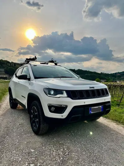 Jeep Compass 2.0 Multijet II 170 aut. 4WD Trailhawk del 2018 usata a Illasi