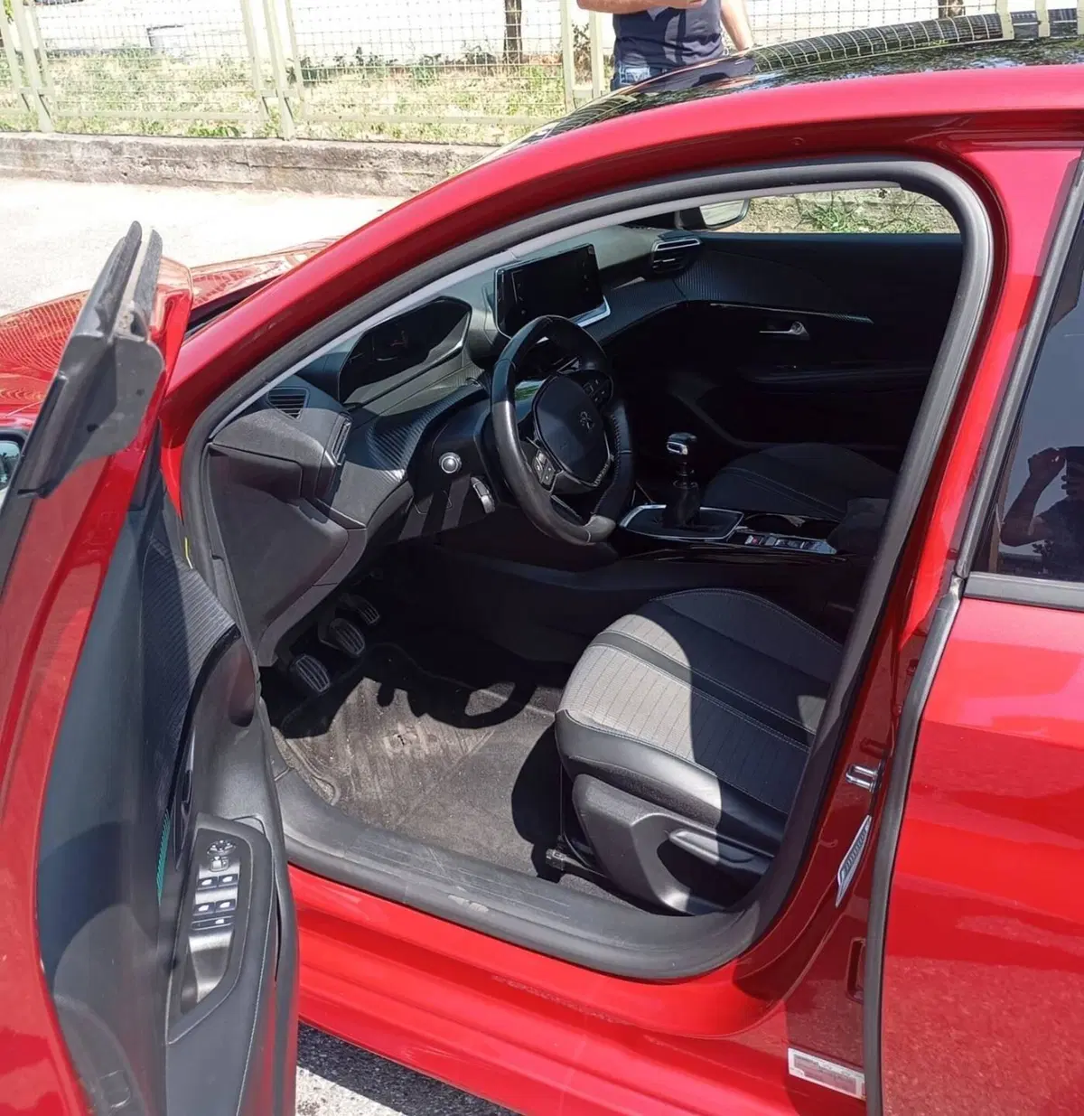 Peugeot 208 usata a Torino (6)