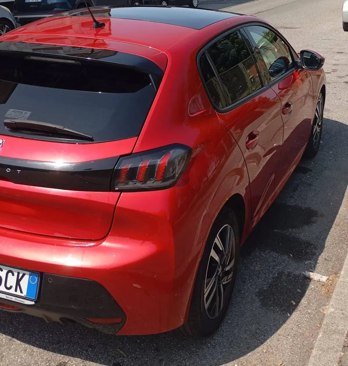 Peugeot 208 usata a Torino (12)