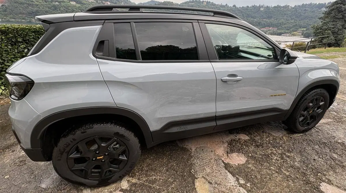Jeep Avenger usata a Novara (3)
