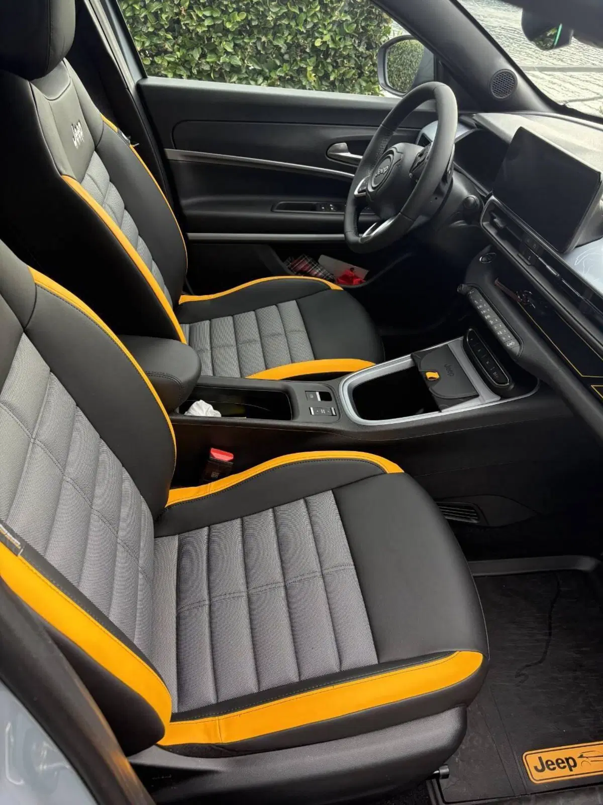 Jeep Avenger usata a Novara (15)