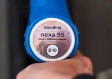 Benzina 100% rinnovabile, il test che punta dritto al 2035: Toyota, BMW, Bosch e Repsol scendono in strada in Spagna