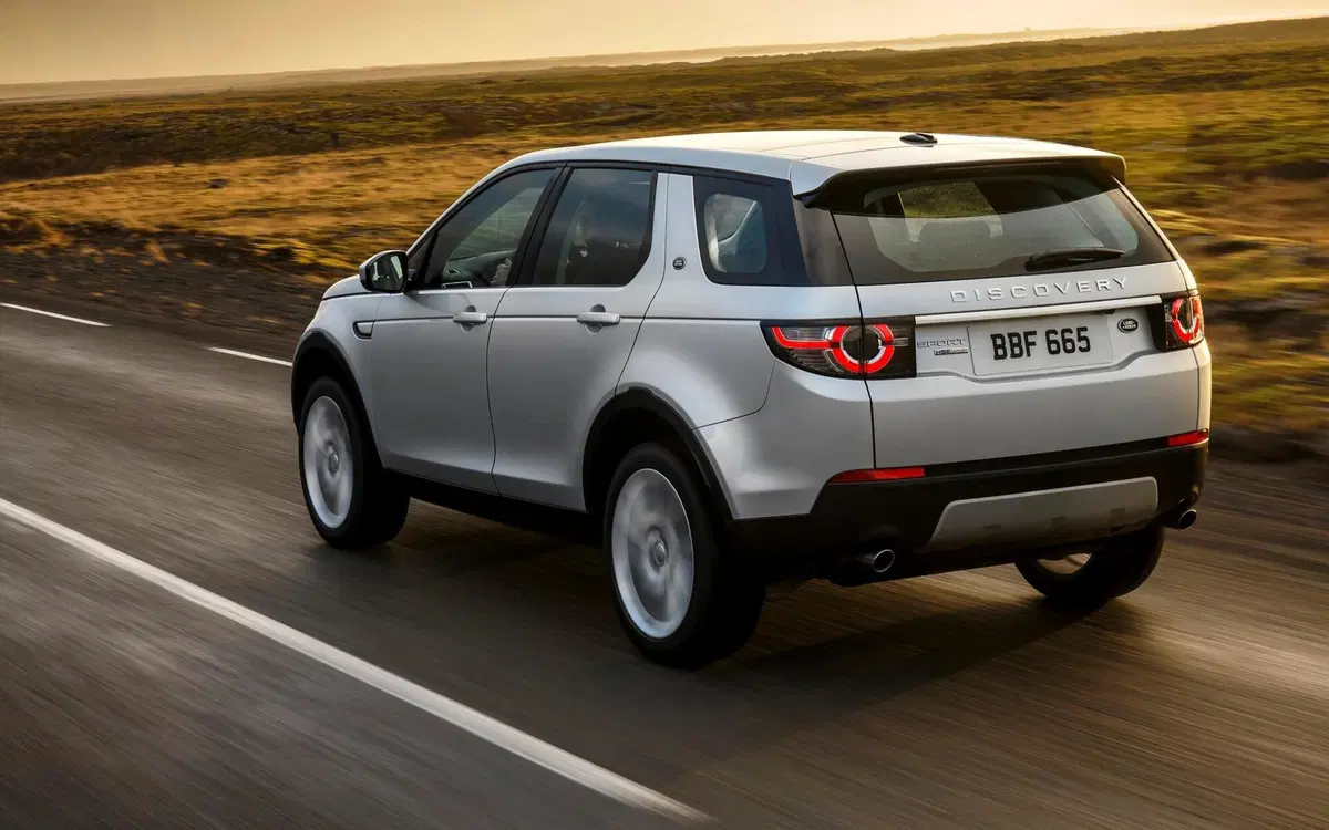 Land Rover Discovery Sport, fine produzione a dicembre 2026: addio dopo 11 anni