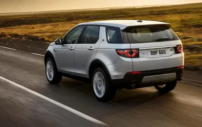 Land Rover Discovery Sport, fine produzione a dicembre 2026: addio dopo 11 anni