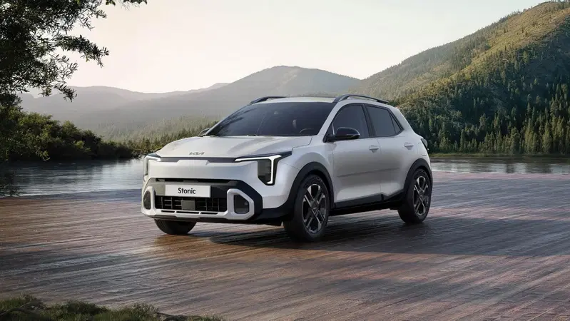 Kia Stonic 2026: un design tutto nuovo per riprendersi il trono dei B-SUV (da meno di 17.000 euro) [VIDEO]