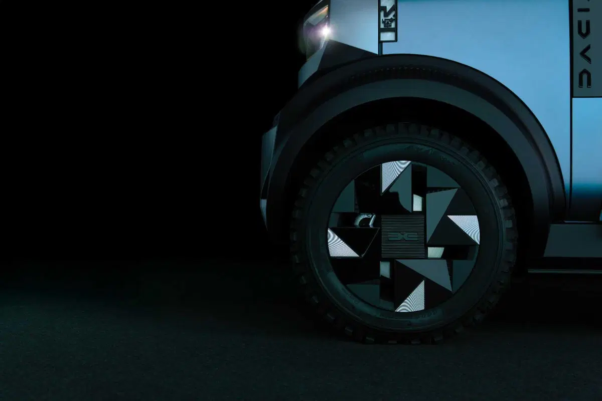 Dacia Hipster, la mini elettrica da 13.000 euro esce allo scoperto: 4 posti e si guida a 16 anni (39)