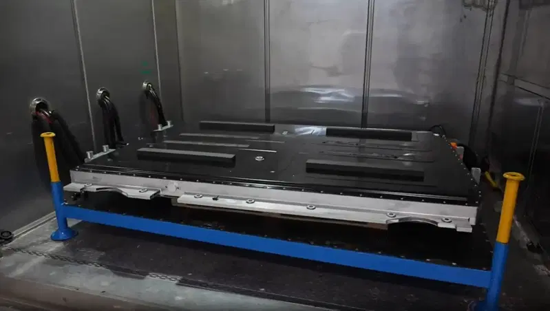 Batteria a ricarica ultraveloce di Hongqi